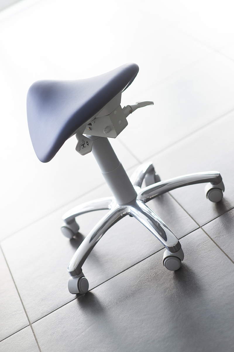 ESTRO SL Sgabello per dentisti ESTRO SL